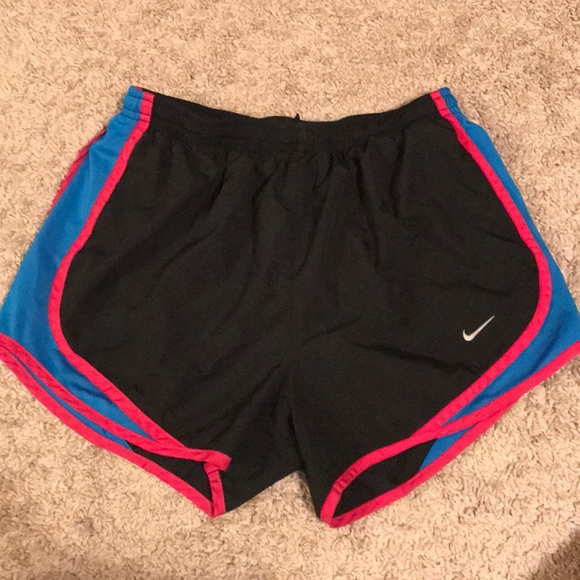 Nike dri-fit shorts - Picture 1 of 2